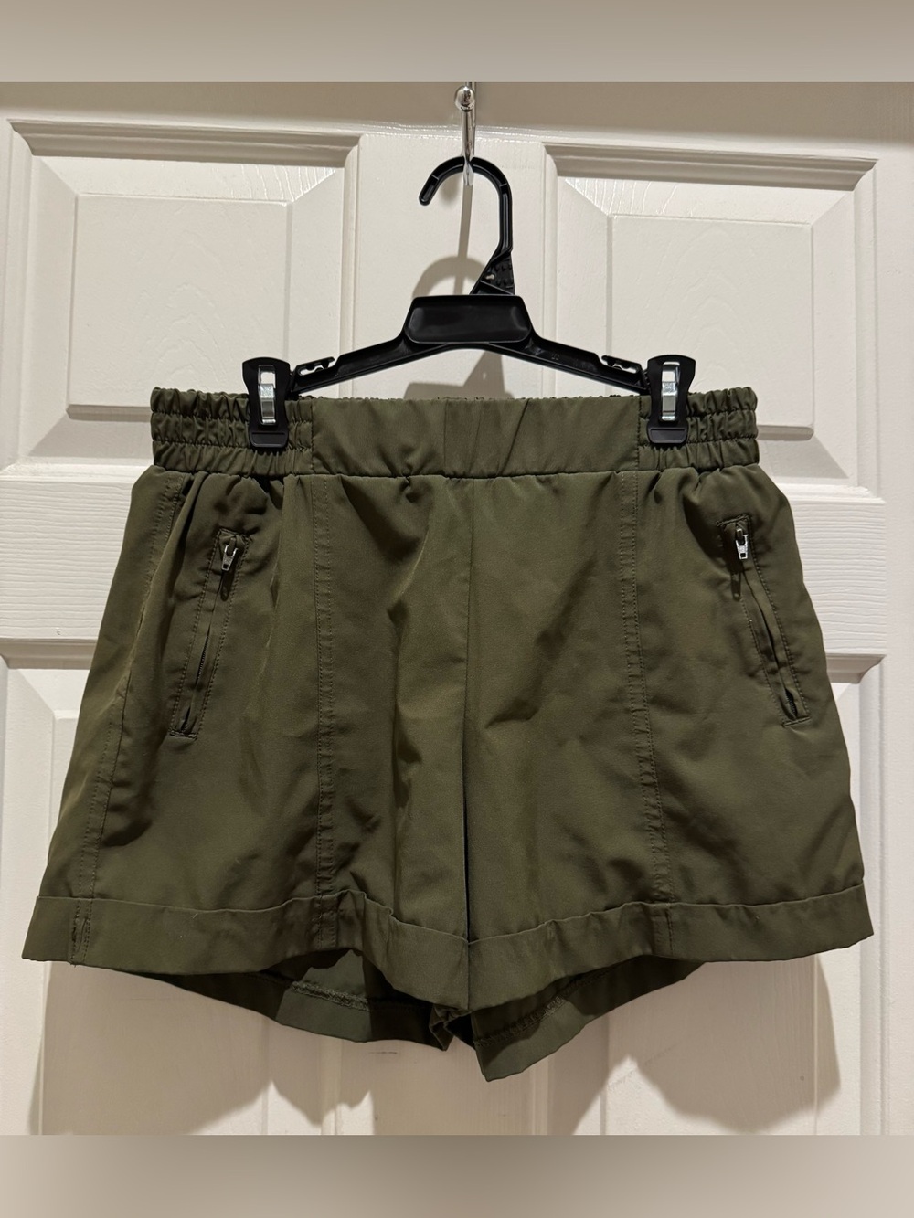 Old Navy Active women’s shorts size small